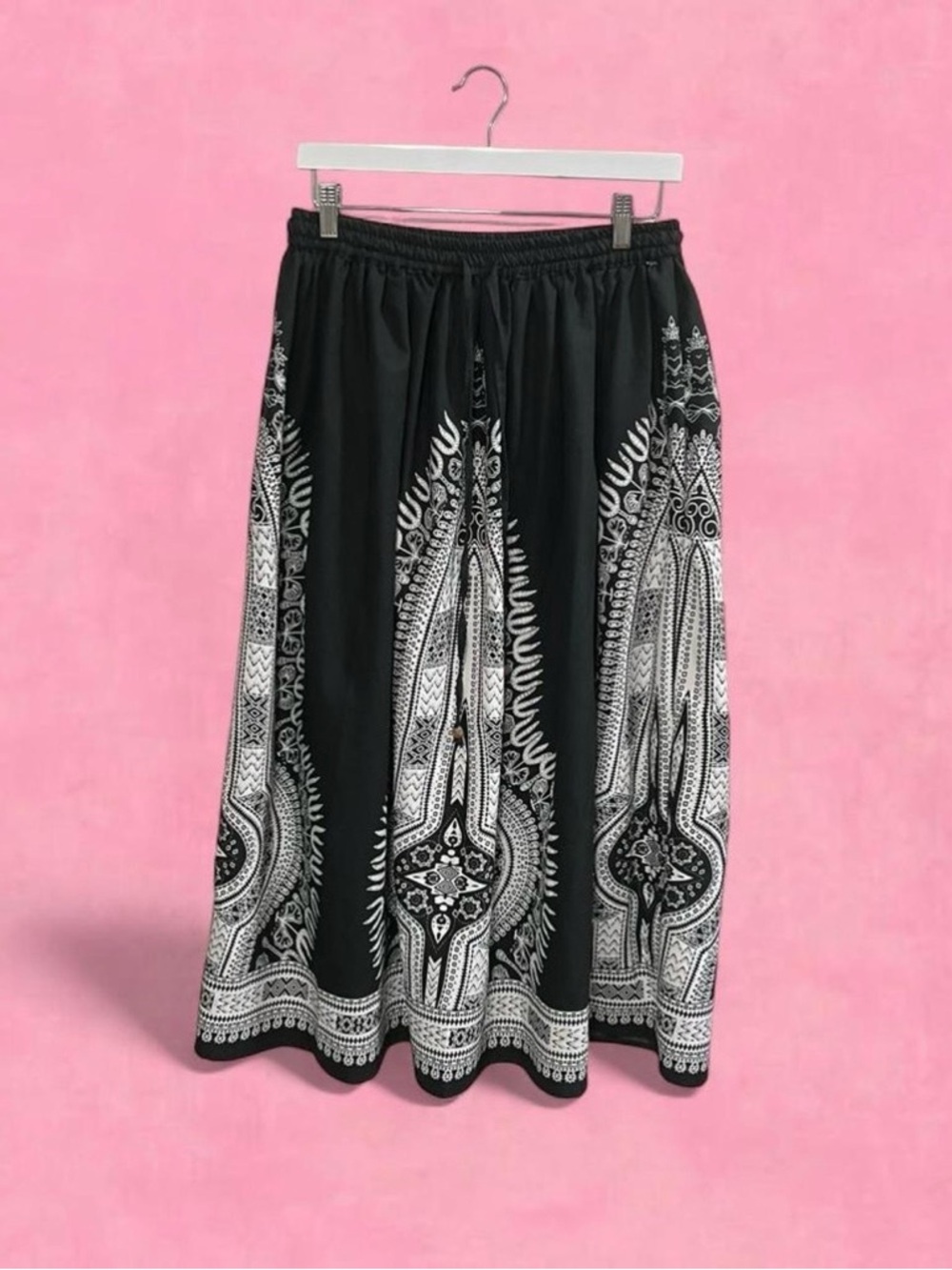 Black & White Printed Midi Skirt with Elastic Waistband
